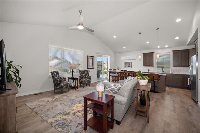 22903 E Wellington Pkwy, Liberty Lake, WA 99019