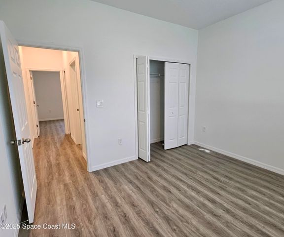561 Harrisburg Street SW, Palm Bay, FL 32908