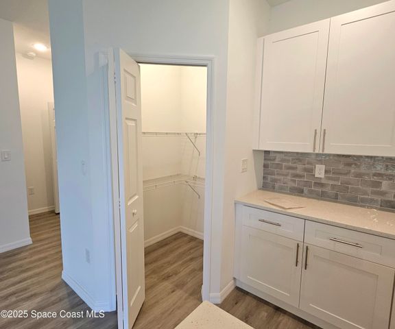 561 Harrisburg Street SW, Palm Bay, FL 32908