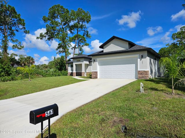 561 Harrisburg Street SW, Palm Bay, FL 32908