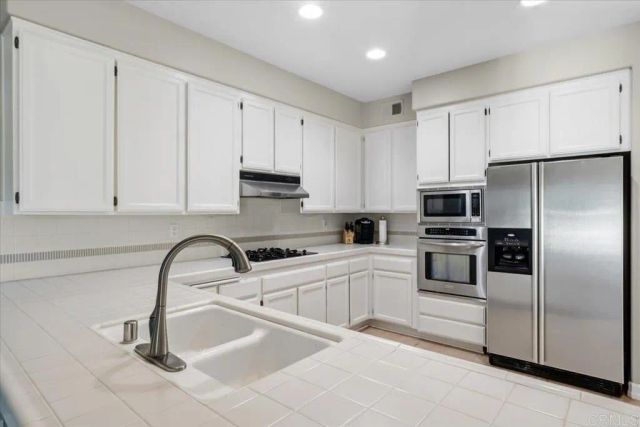 4747 Bryce Circle, Carlsbad, CA 92008