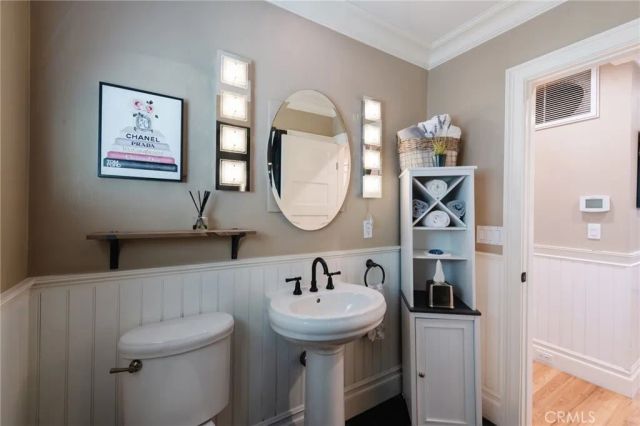 5433 W 134th Place, Hawthorne, CA 90250