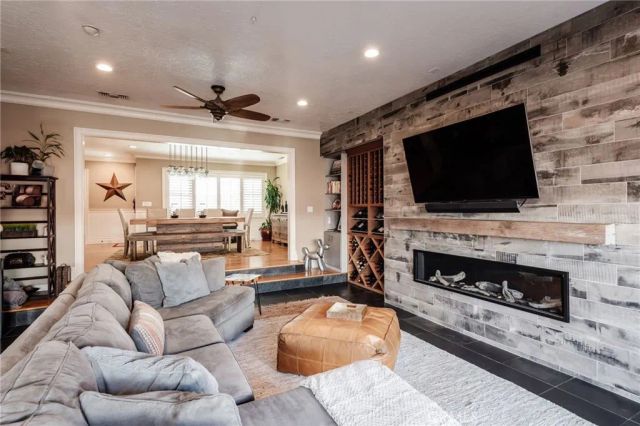 5433 W 134th Place, Hawthorne, CA 90250