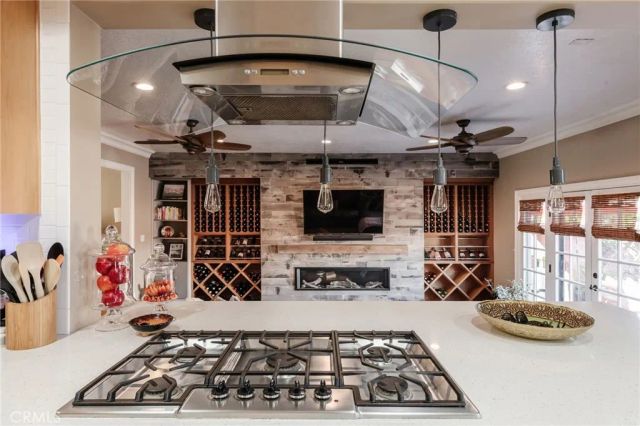 5433 W 134th Place, Hawthorne, CA 90250