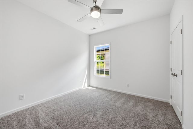 1279 Mourning Cloak Dr, Clarksville, TN 37043