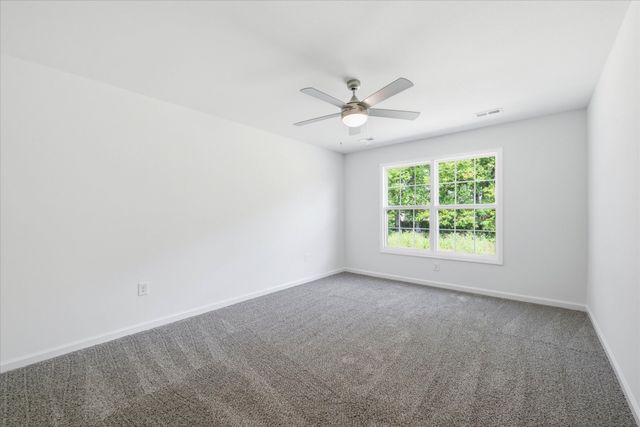 1279 Mourning Cloak Dr, Clarksville, TN 37043