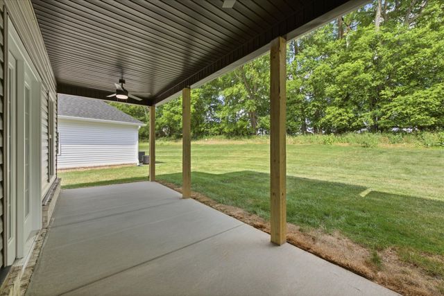 1279 Mourning Cloak Dr, Clarksville, TN 37043