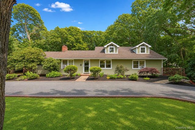 117 Hallock Road, Lake Grove, NY 11755