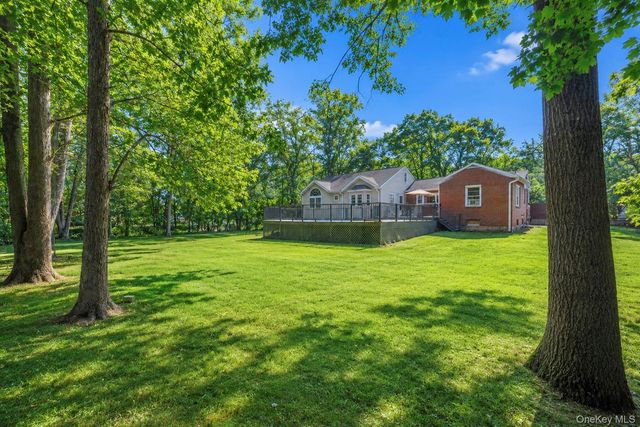 117 Hallock Road, Lake Grove, NY 11755