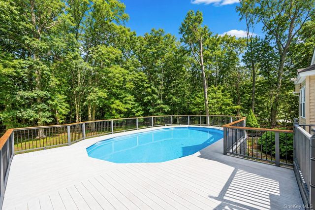 117 Hallock Road, Lake Grove, NY 11755