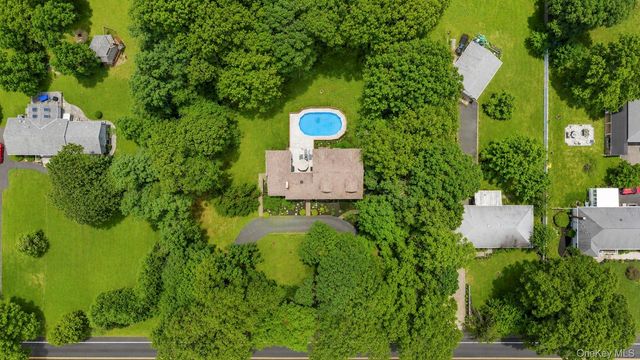 117 Hallock Road, Lake Grove, NY 11755