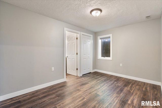 354 COUNTRY CLUB Court, Eldridge, IA 52748