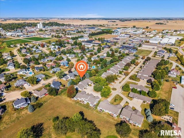 354 COUNTRY CLUB Court, Eldridge, IA 52748