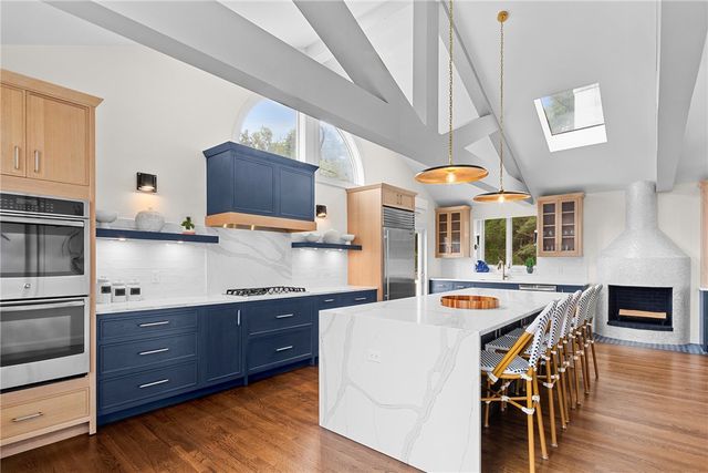 1 Harbor View Drive, Newport, RI 02840