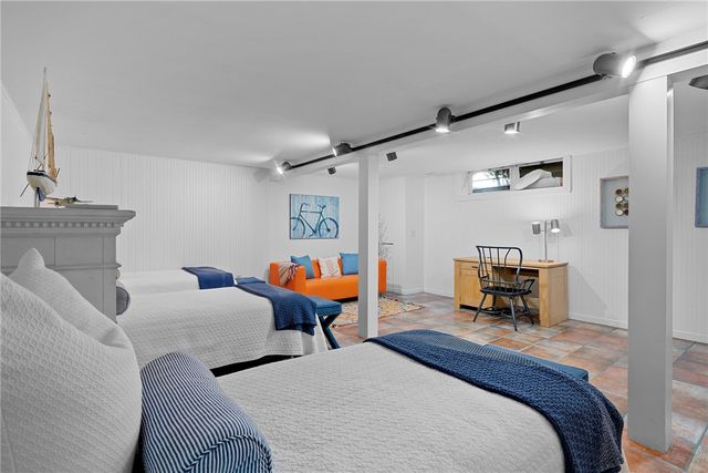 1 Harbor View Drive, Newport, RI 02840