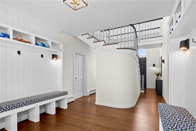 1 Harbor View Drive, Newport, RI 02840