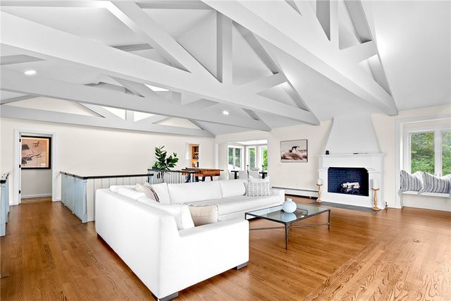 1 Harbor View Drive, Newport, RI 02840