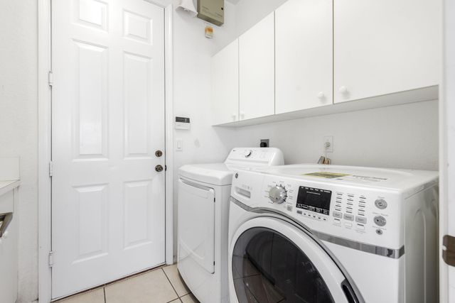 102 Ibisca Terrace, Royal Palm Beach, FL 33411