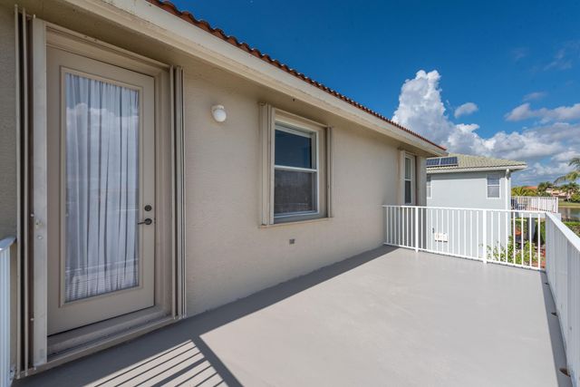 102 Ibisca Terrace, Royal Palm Beach, FL 33411