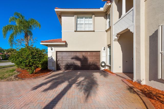 102 Ibisca Terrace, Royal Palm Beach, FL 33411