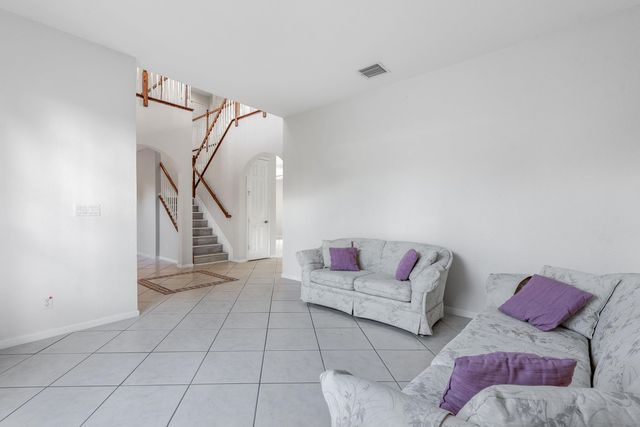 102 Ibisca Terrace, Royal Palm Beach, FL 33411