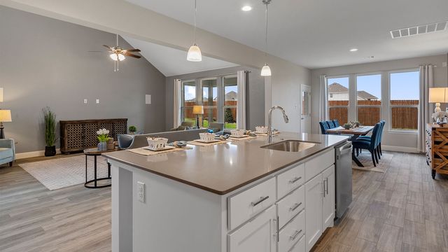 10401 PALMETTO Street, Grand Prairie, TX 76065