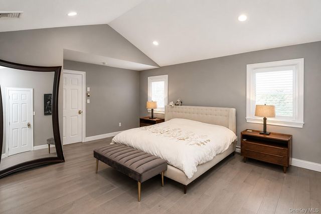 21 Hildreth Avenue, Huntington, NY 11743