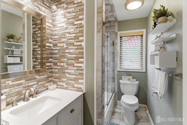 25 Carmel Court, Old Bridge, NJ 08857