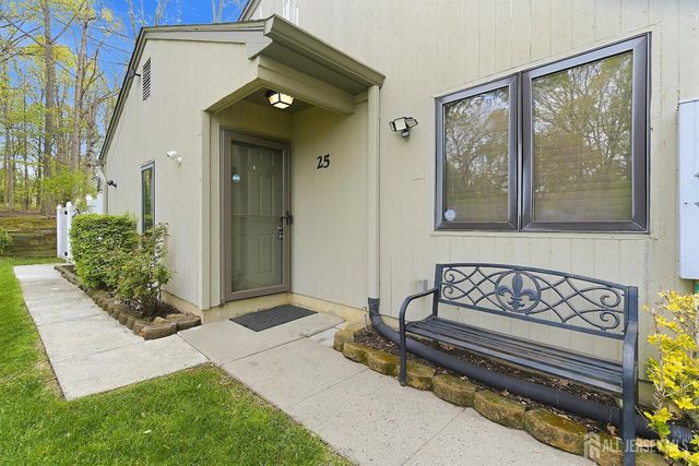 25 Carmel Court, Old Bridge, NJ 08857