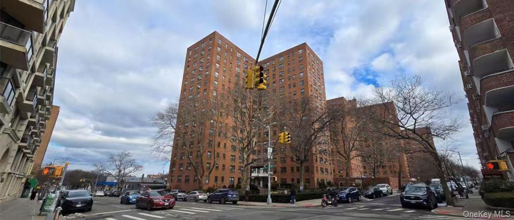 99-05 63rd Drive 14X, Rego Park, NY 11374