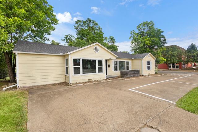 1207 S Washington Street, Kaufman, TX 75142