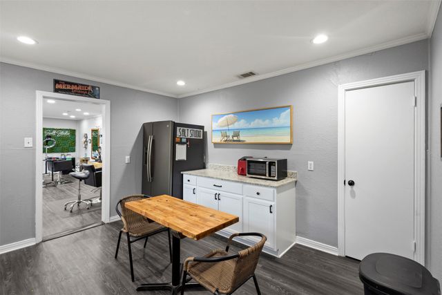 1207 S Washington Street, Kaufman, TX 75142