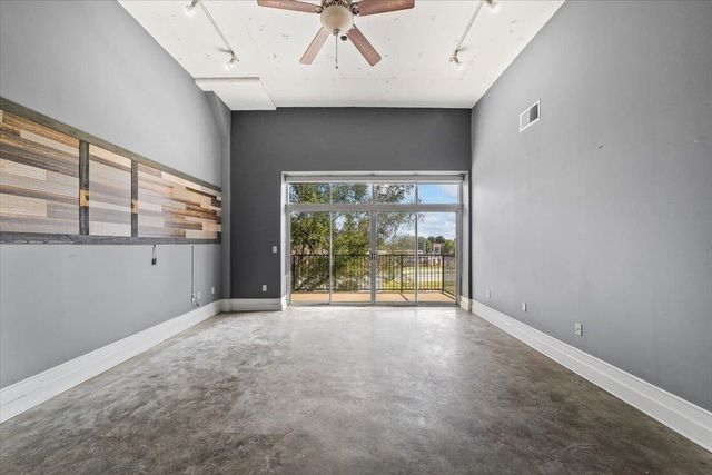 648 S Riverside Dr Apt 207, Memphis, TN 38103