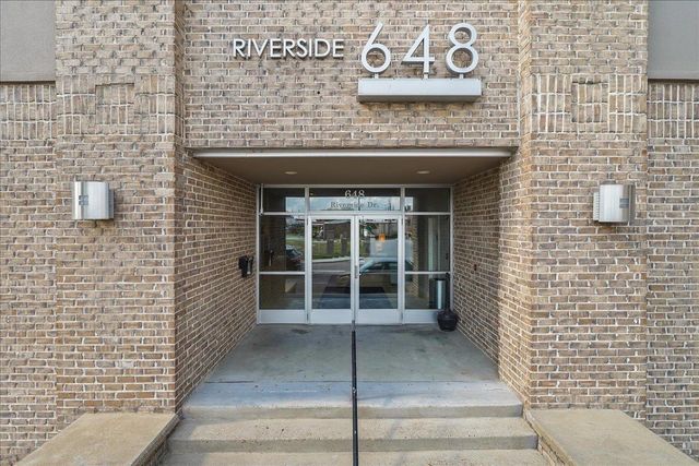 648 S Riverside Dr Apt 207, Memphis, TN 38103