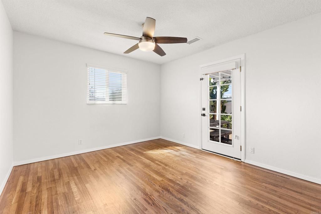 Image 10 of property listing at 2026 Paddy Place, Escondido, CA 92027