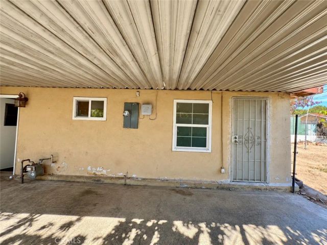 1452 Holly Ave., Colton, CA 92324