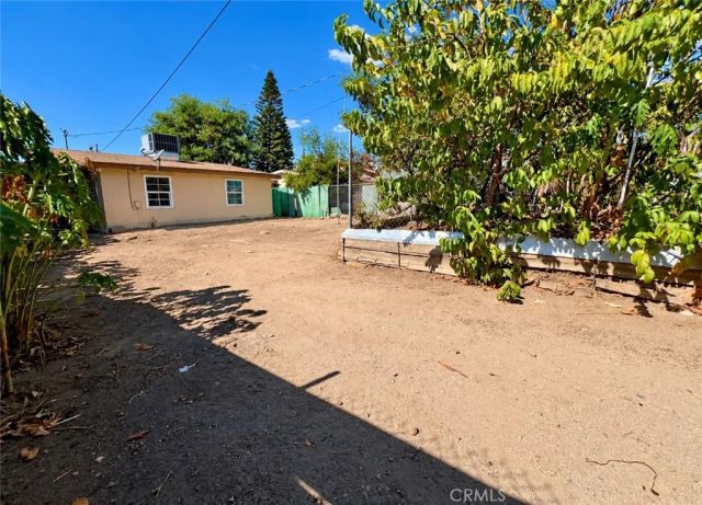 1452 Holly Ave., Colton, CA 92324