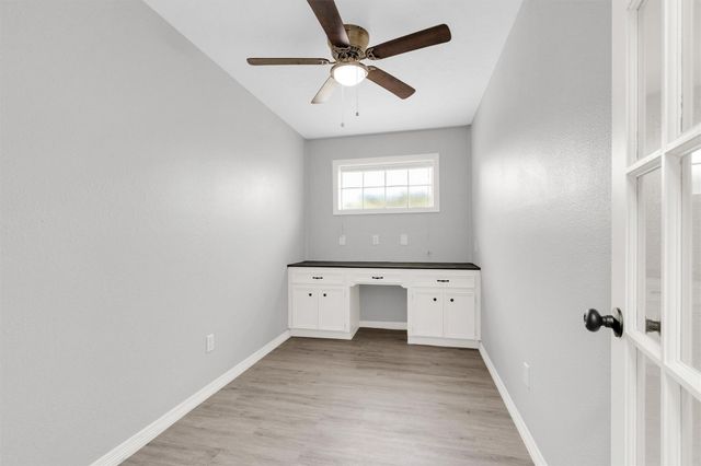 5246 Lakeshore Drive, Willis, TX 77318