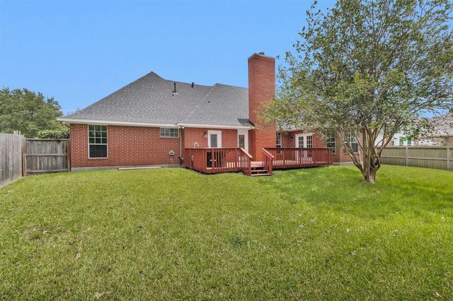 5246 Lakeshore Drive, Willis, TX 77318