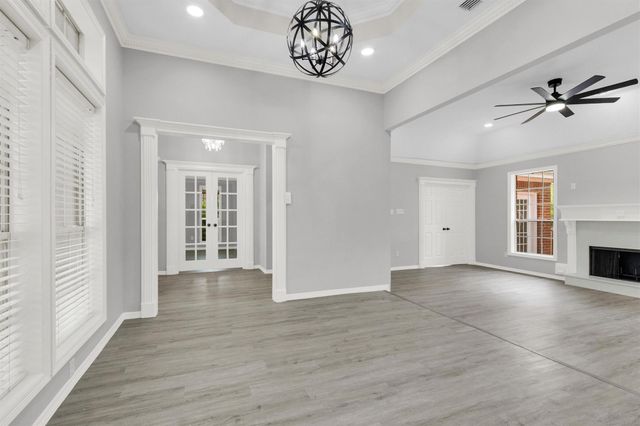 5246 Lakeshore Drive, Willis, TX 77318