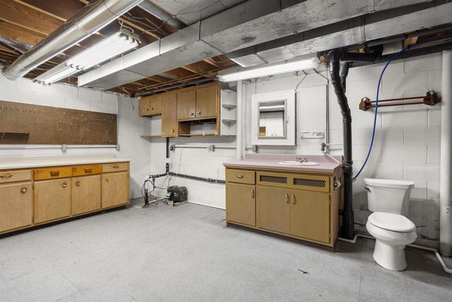 1303 HAEN DRIVE, Kaukauna, WI 54130