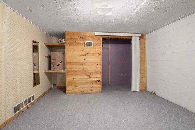 1303 HAEN DRIVE, Kaukauna, WI 54130