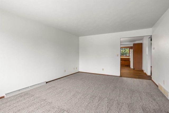 1303 HAEN DRIVE, Kaukauna, WI 54130