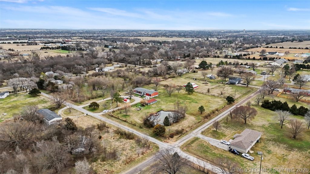 9110 E 130th Street N, Collinsville, OK 74021