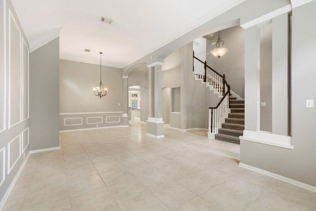 27 Stargazer Place, The Woodlands, TX 77381