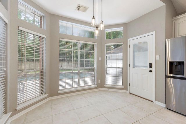 27 Stargazer Place, The Woodlands, TX 77381