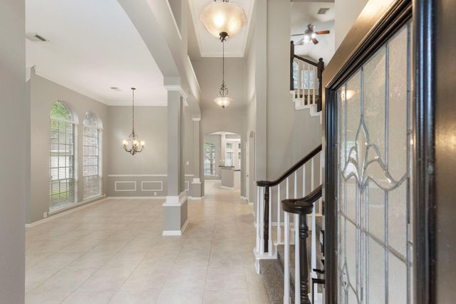 27 Stargazer Place, The Woodlands, TX 77381