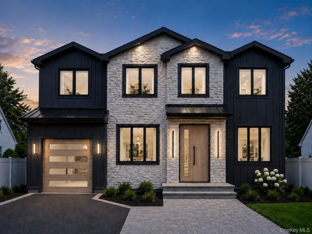 28 Choir Lane, Westbury, NY 11590