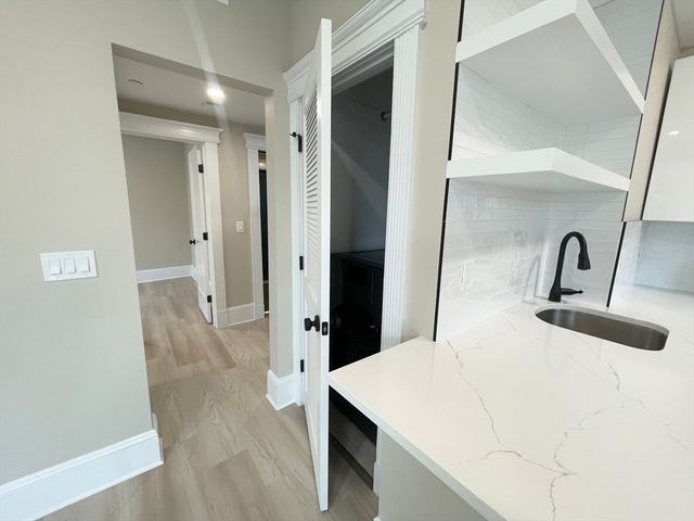 41 Edgerly Rd 37, Boston, MA 02115