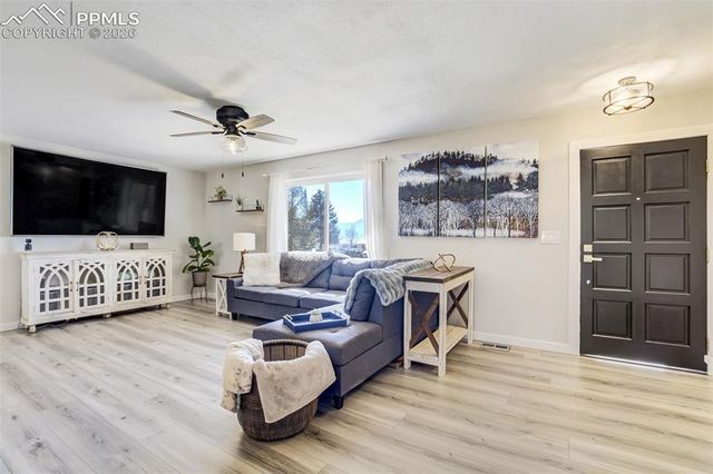 1505 Hathaway Drive, Colorado Springs, CO 80915